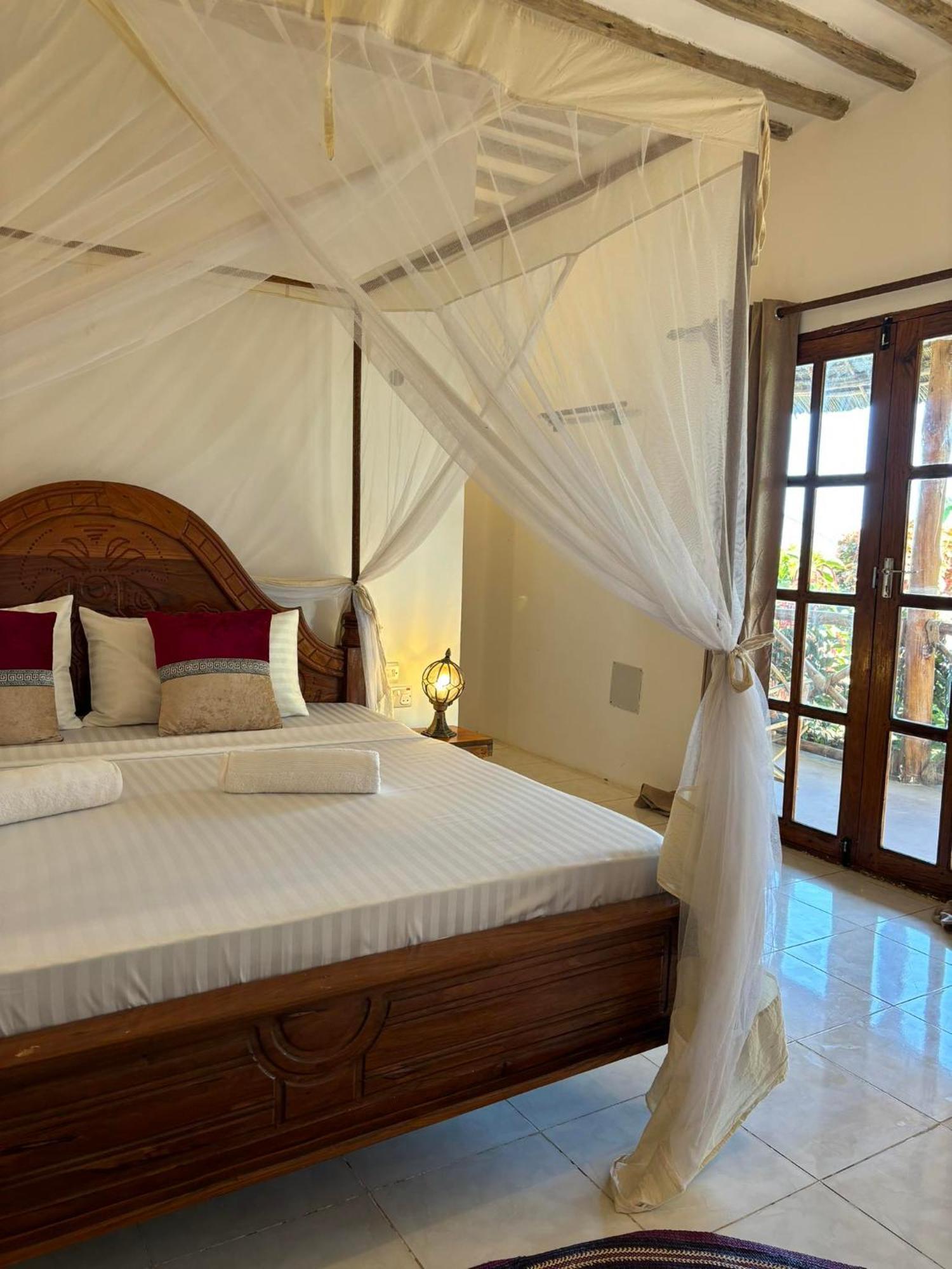 Отель Africa Dream Bungalow Kiwengwa Кивенгва Экстерьер фото