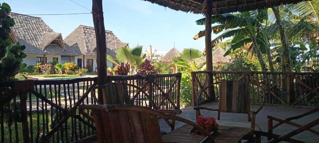 Отель Africa Dream Bungalow Kiwengwa Кивенгва Экстерьер фото