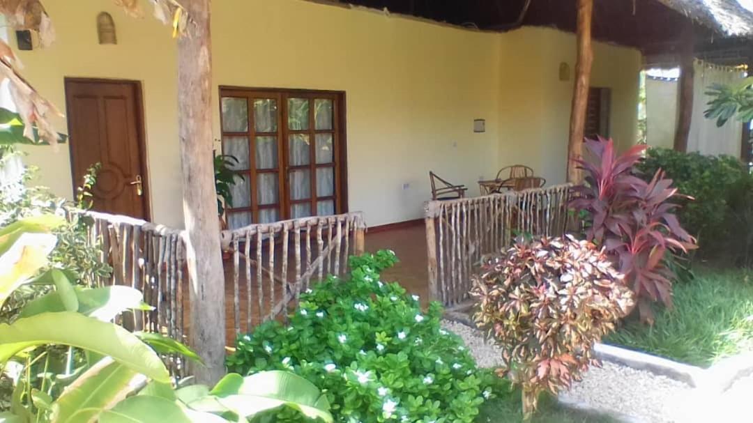 Отель Africa Dream Bungalow Kiwengwa Кивенгва Экстерьер фото